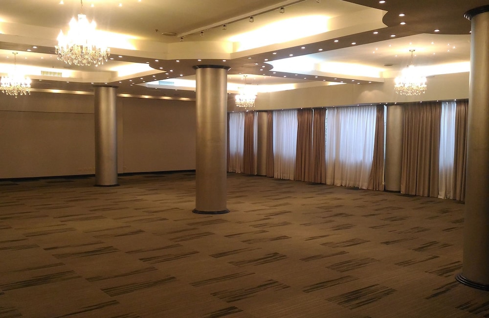 Plaza Real Suites Hotel 9/59