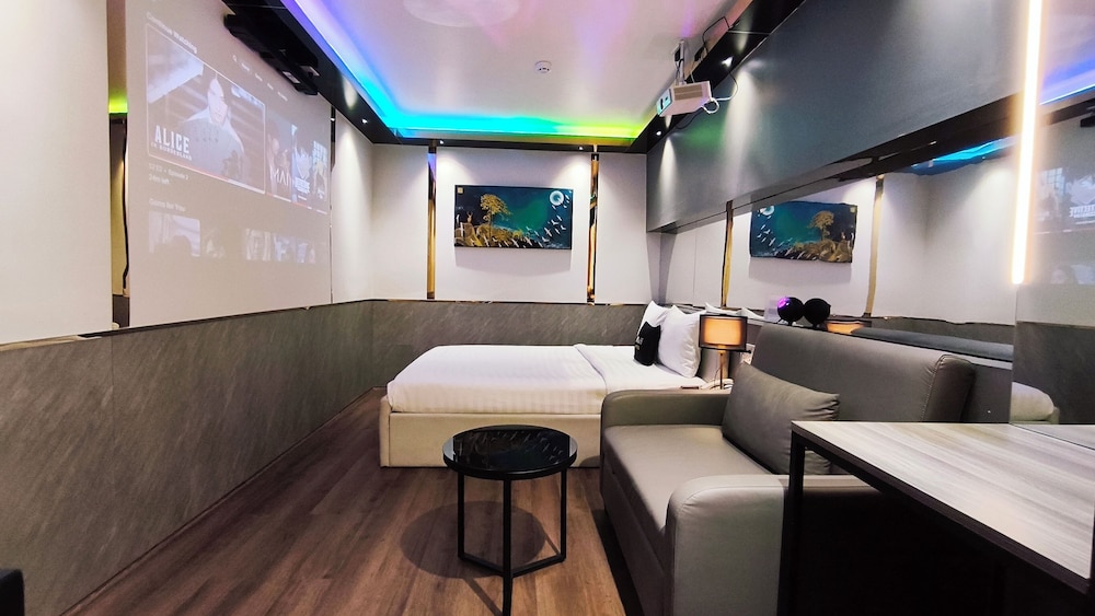 Moc Huong Hotel 35/49