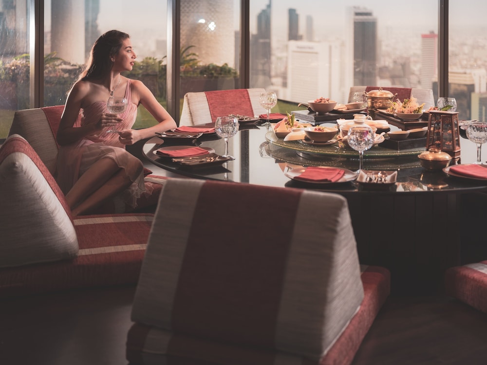 Banyan Tree Bangkok 50/71
