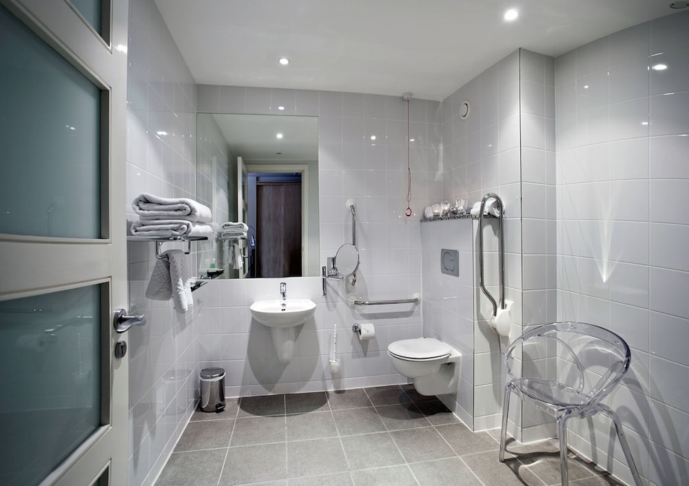 Pembroke Kilkenny Hotel 11/42