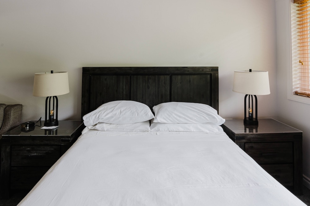 Crystal Mountain Hotels 27/50