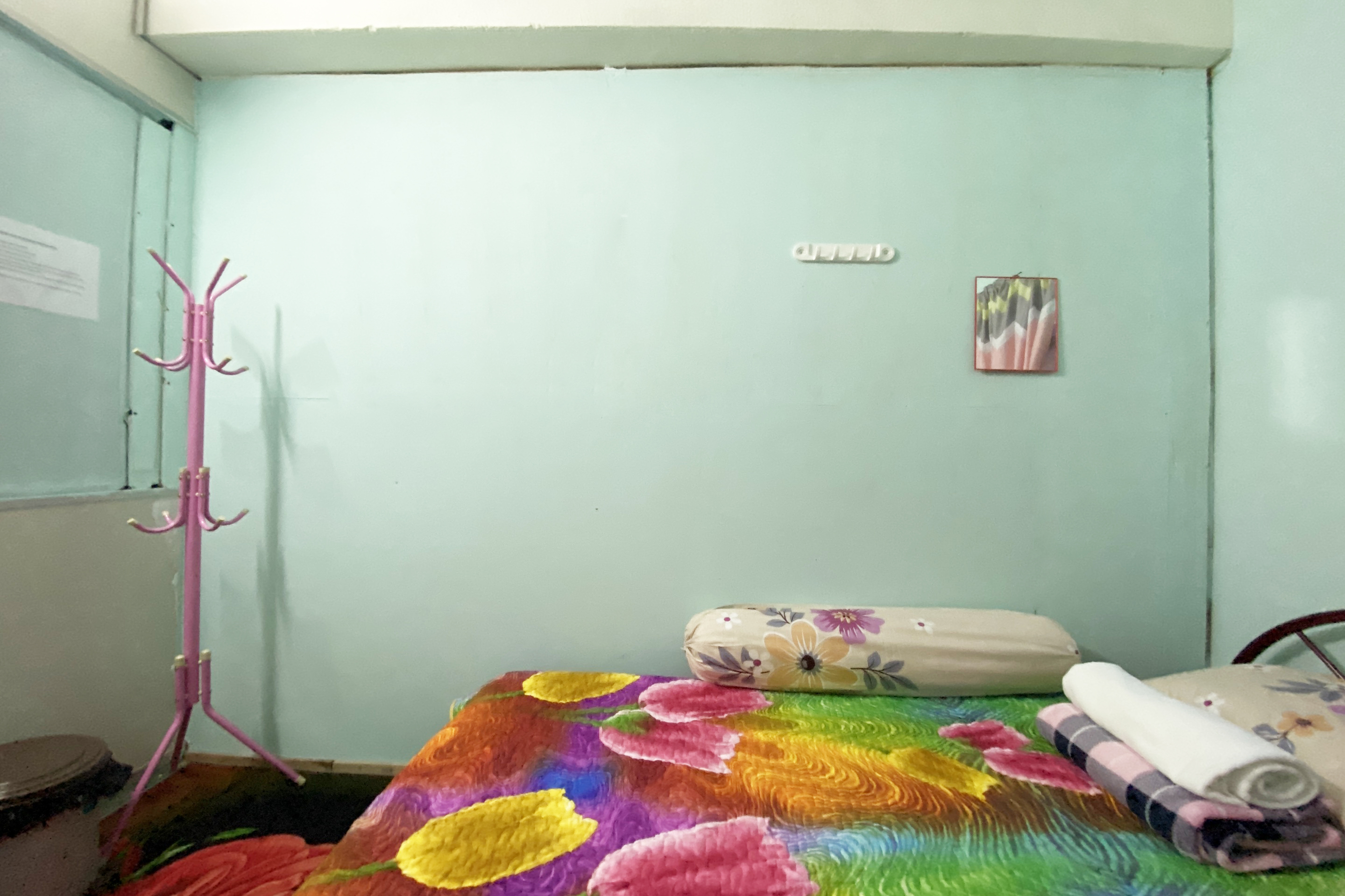 Single Room with Shared Bathroom