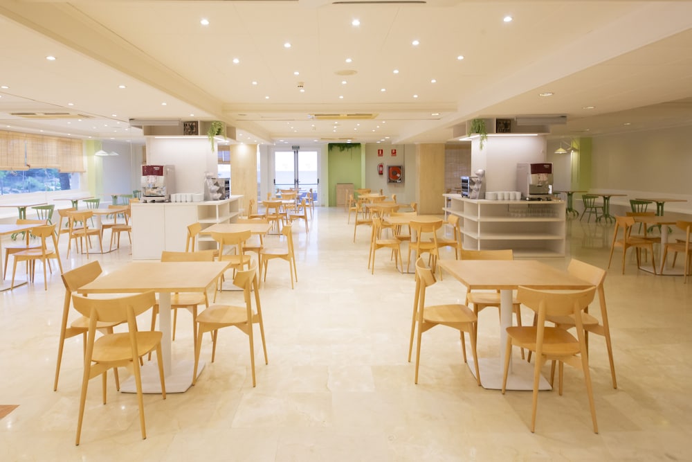 Hotel Cala Font 38/41