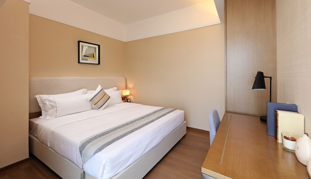 Yuwa Serviced Aparthotel 6/50