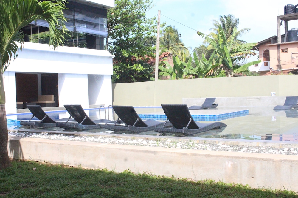 Handagedara Resort 58/63
