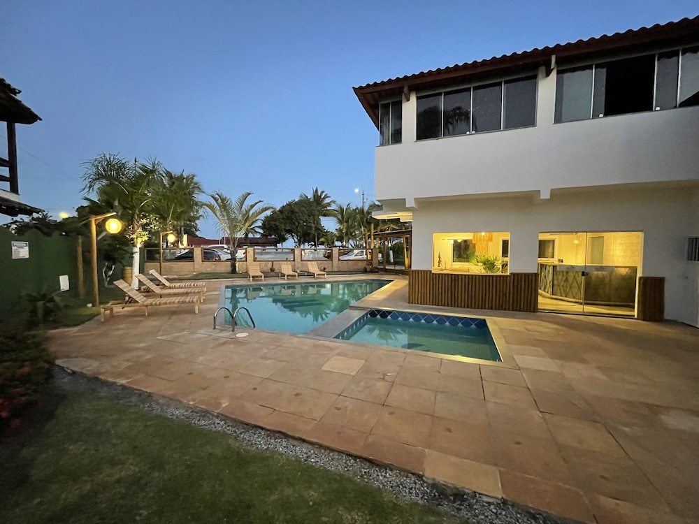 Muta Praia Hotel 32/34