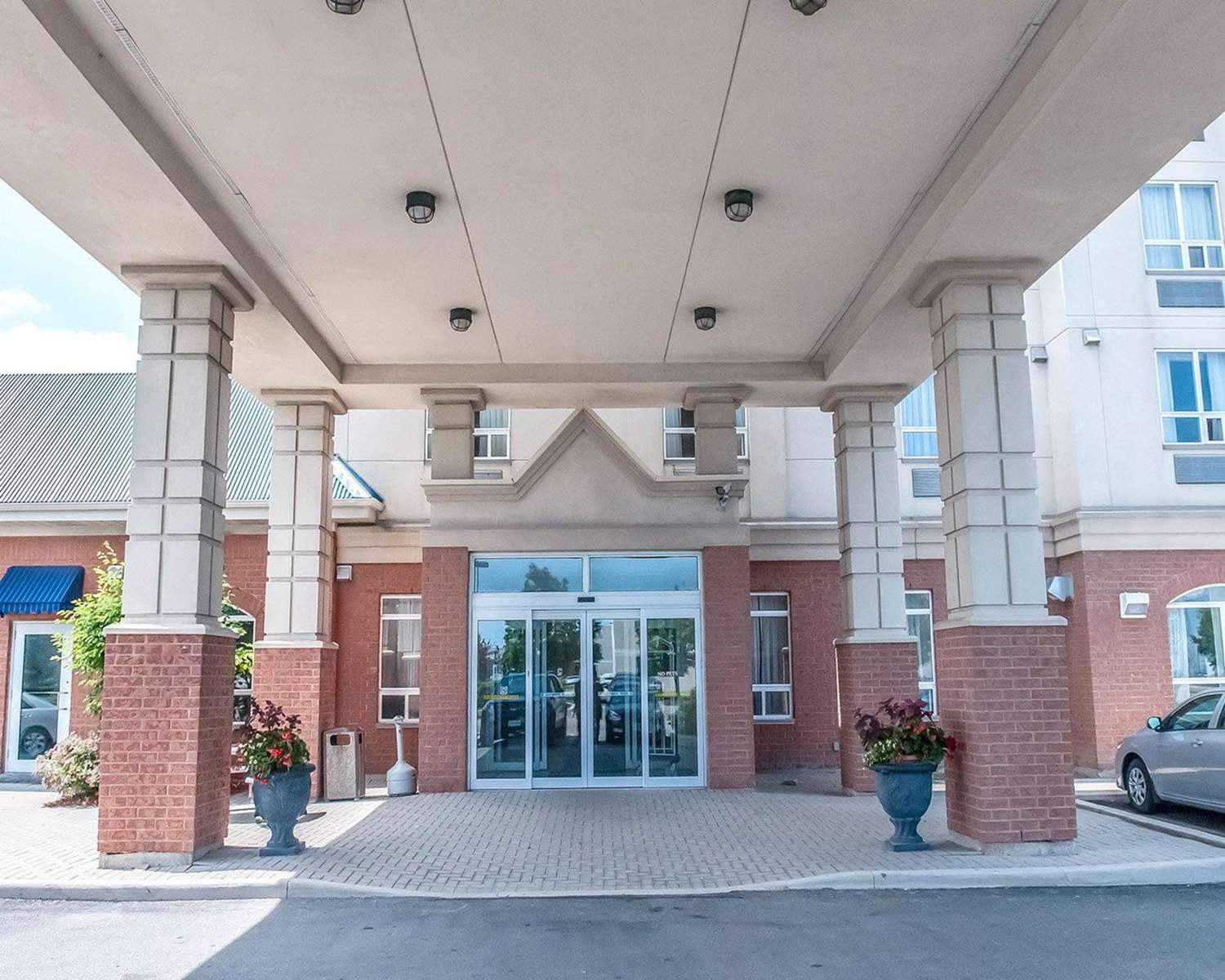 Comfort Inn Mississauga photo3