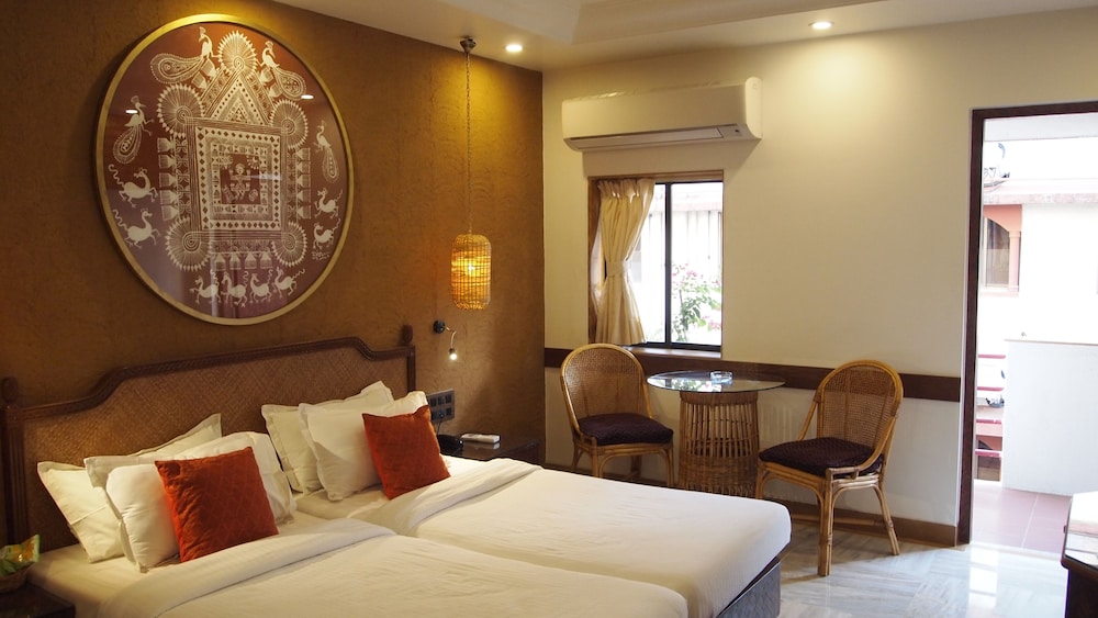 Hotel Accord 44/67