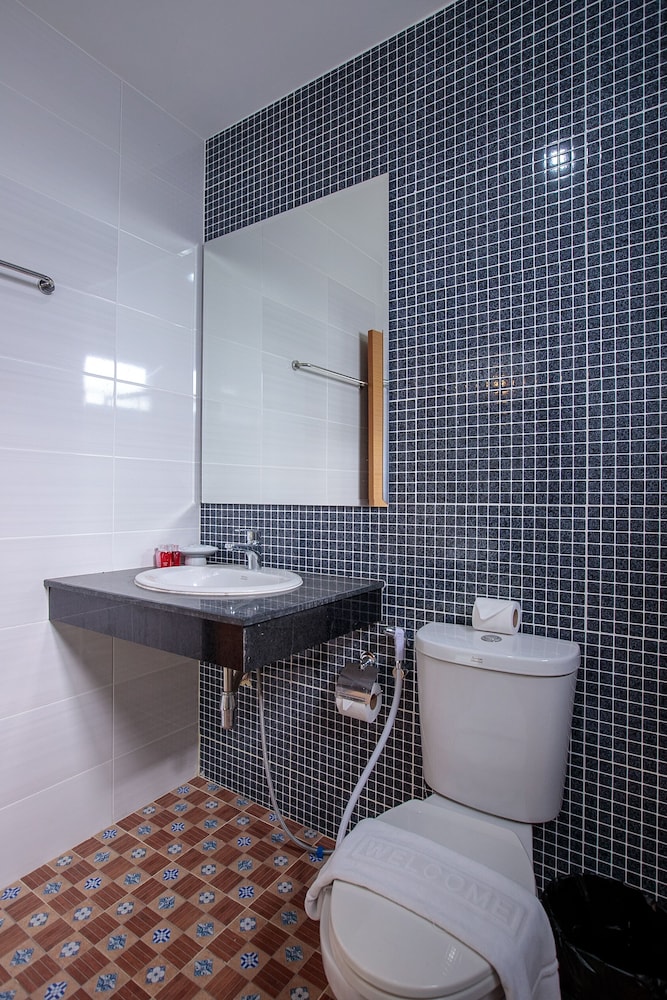 Huen Jao Ban Hotel 27/69