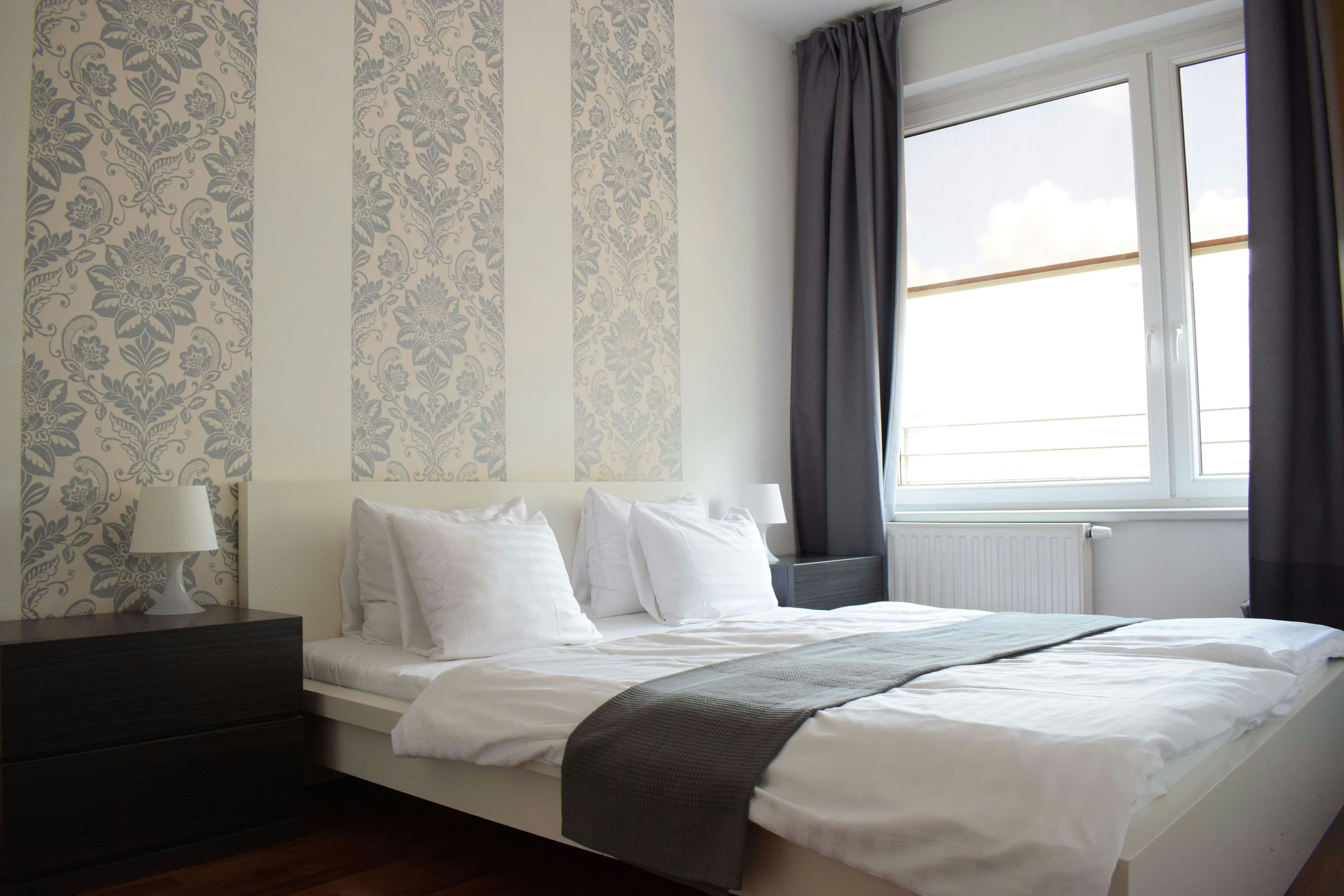 CORVIN CENTER SUITES 18/87