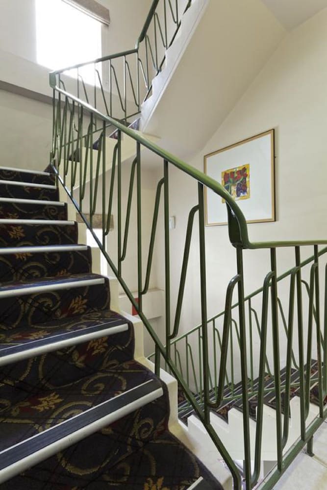 CITY CENTRE BUDGET HOTEL 24/35