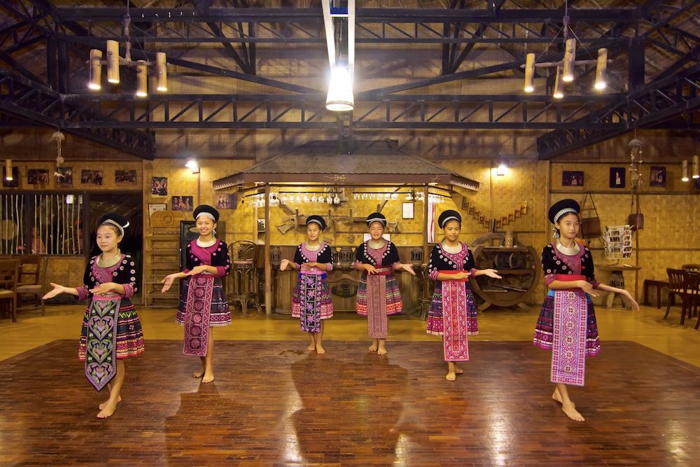 Hmong Hilltribe Lodge 22/42