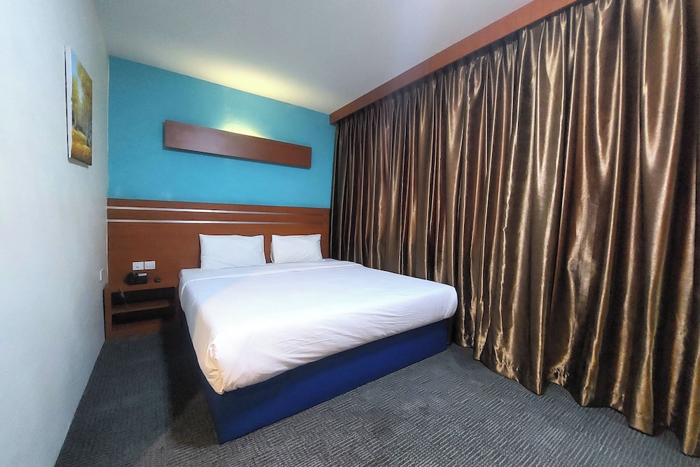 D'MERLION HOTEL 24/55
