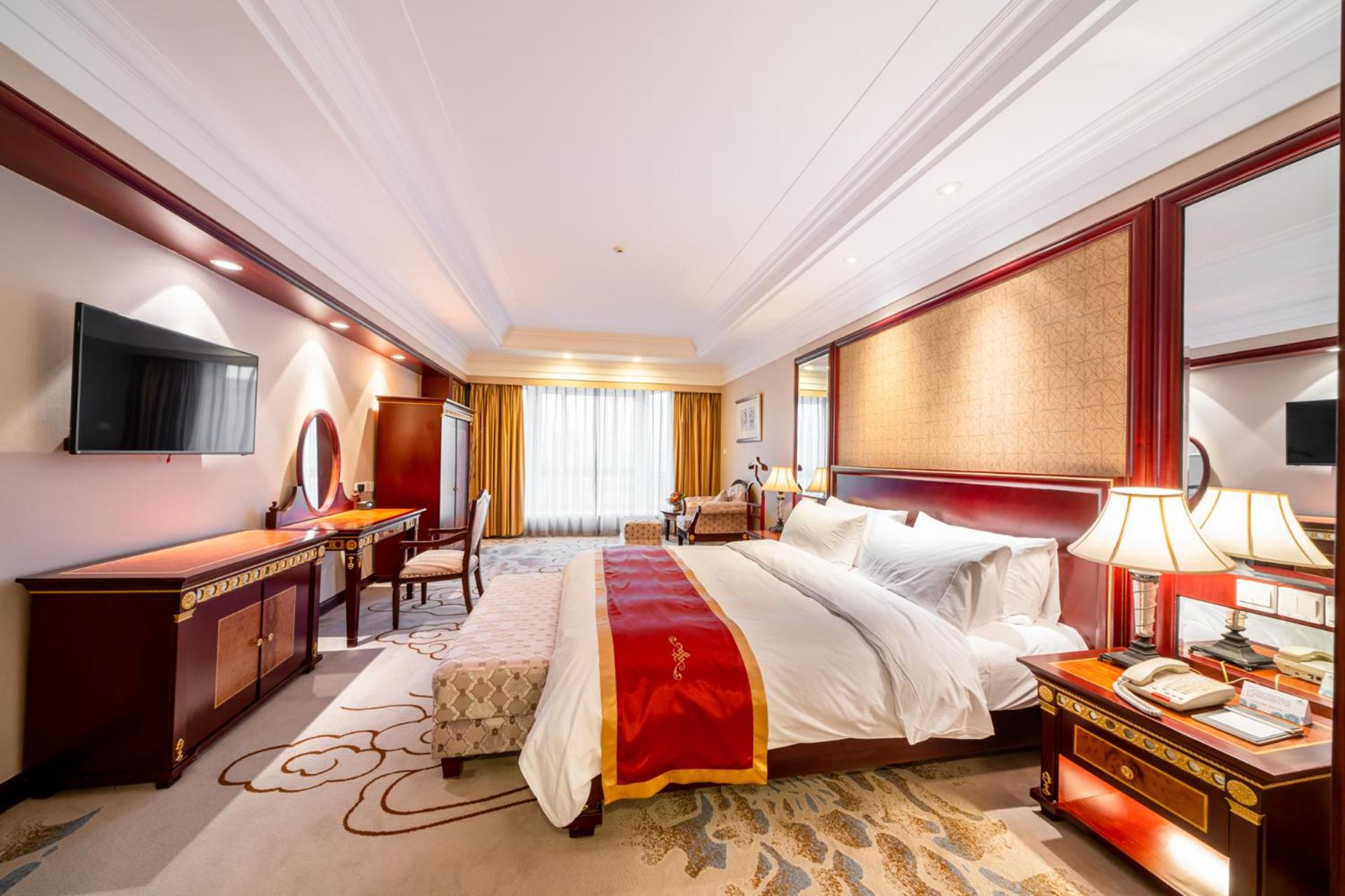 3 ROOMS, EXECUTIVE, SUITE