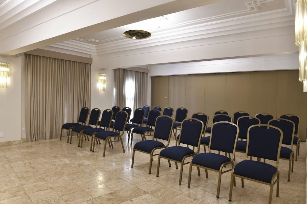 Fera Palace Hotel 41/50