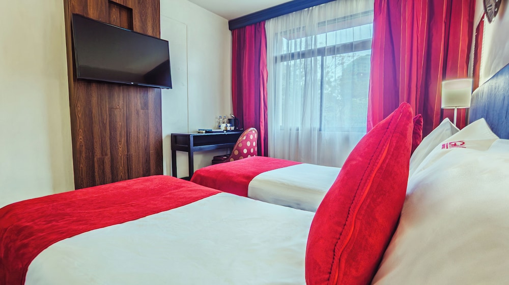 Standard, Twin Beds, Muthu Silver Springs Hotel Nairobi 7/9