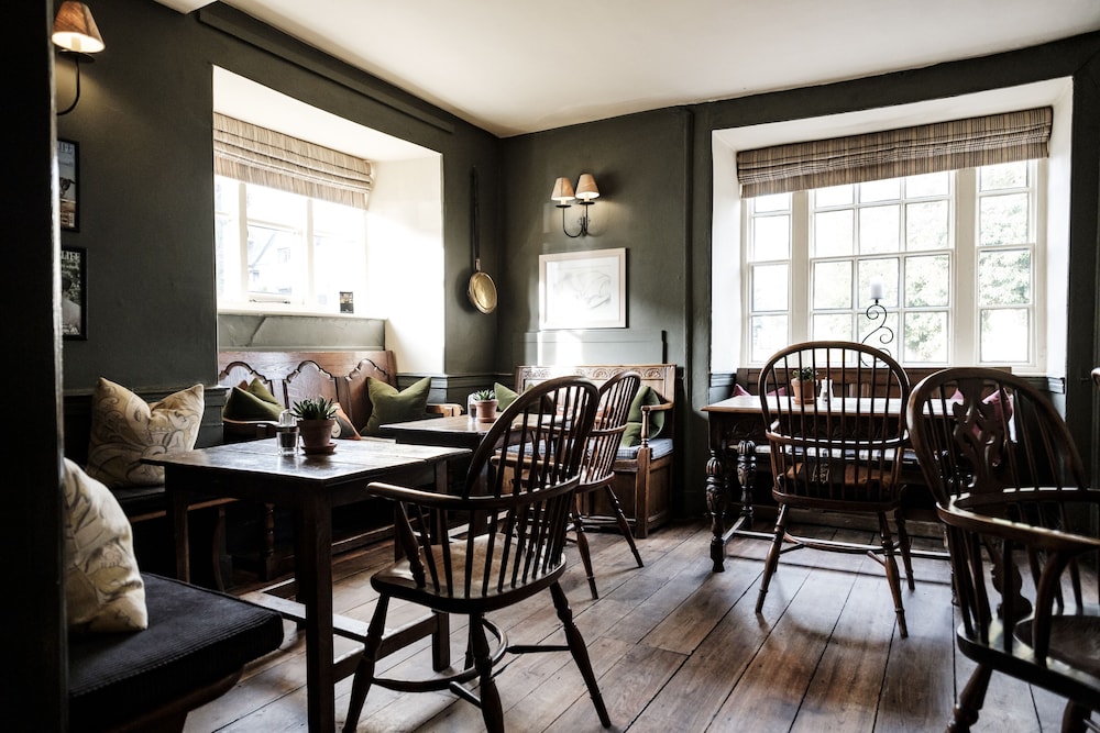 The Lamb Inn 39/50