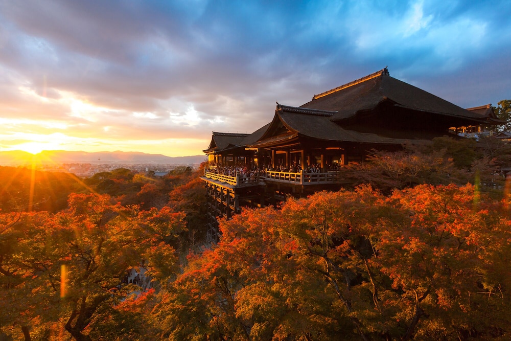 The Pocket Hotel Kyoto-Shijokarasuma 60/62