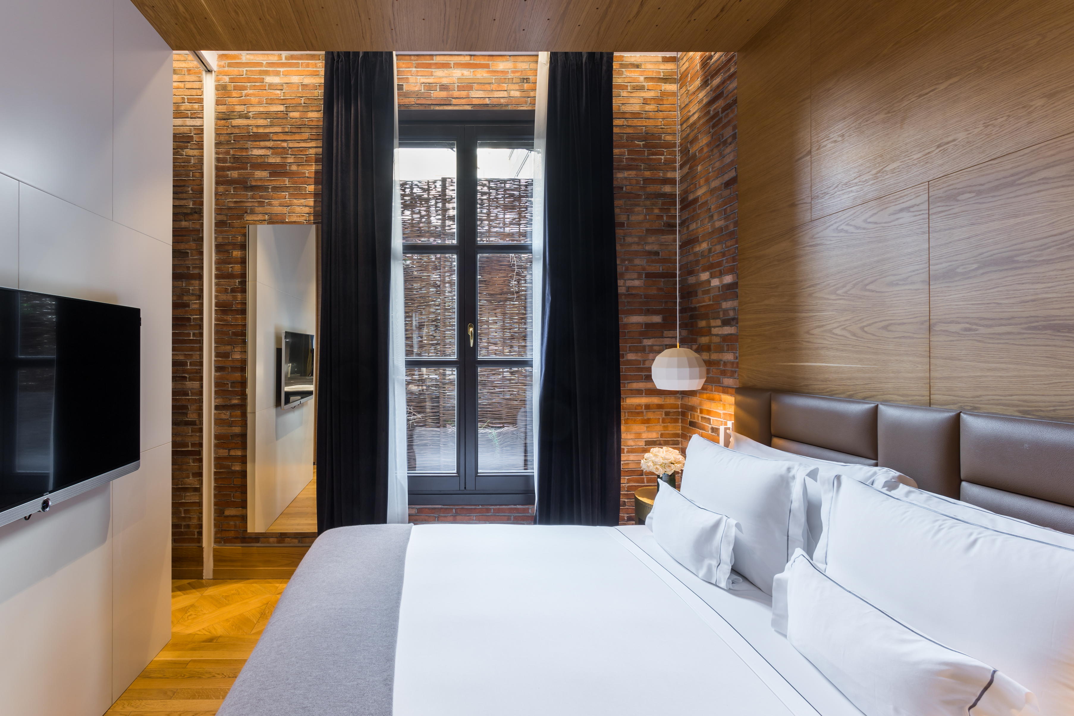 جناح جونيور مفرد بشرفة، Monument Hotel 2/4