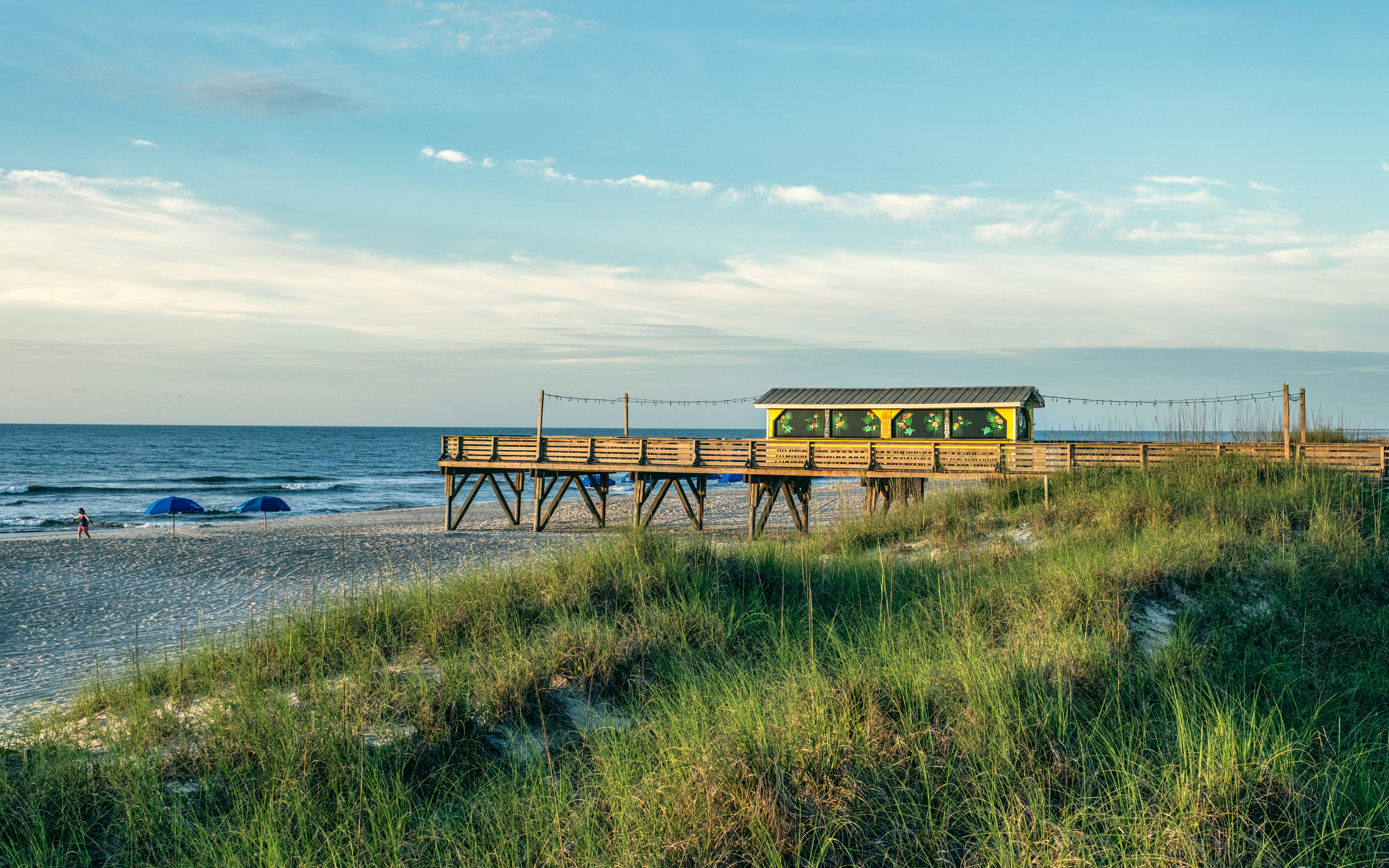 Golden Sands Carolina Beach Oceanfront Tapestry by Hilton 30/38