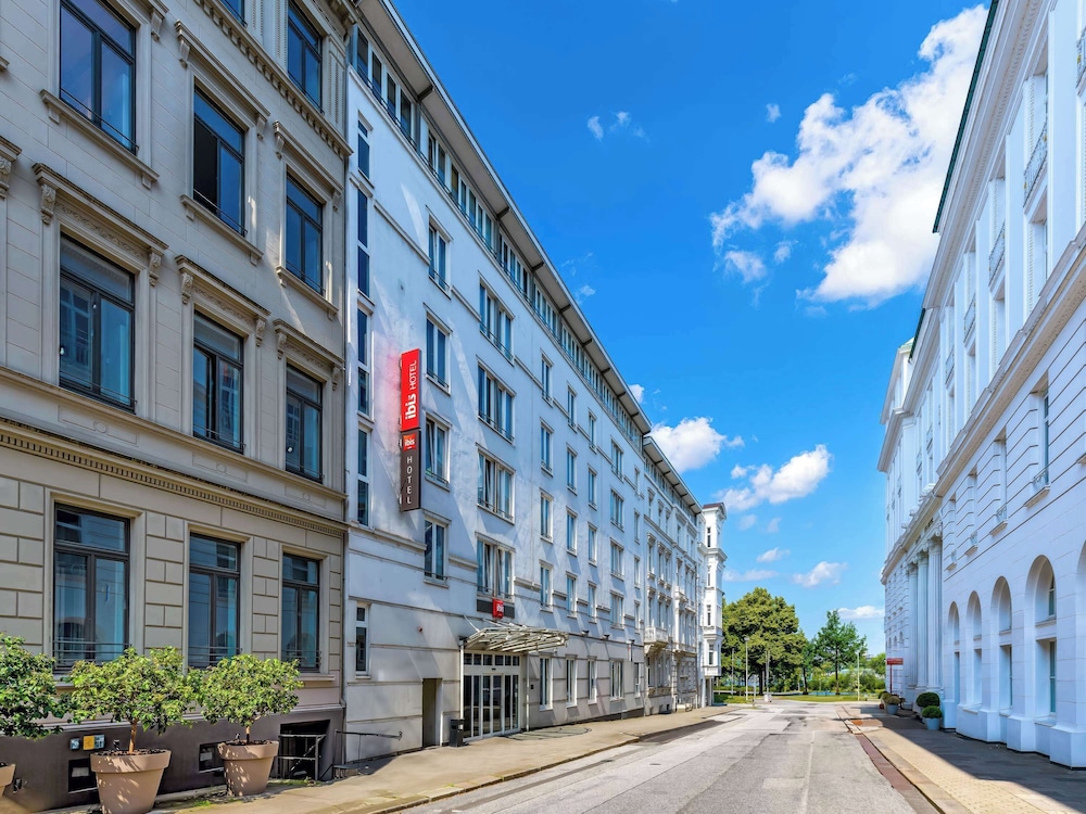 Ibis Hamburg Alster Centrum 30/43