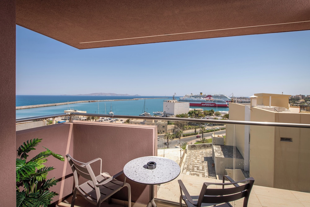 Infinity City Boutique Hotel 37/50