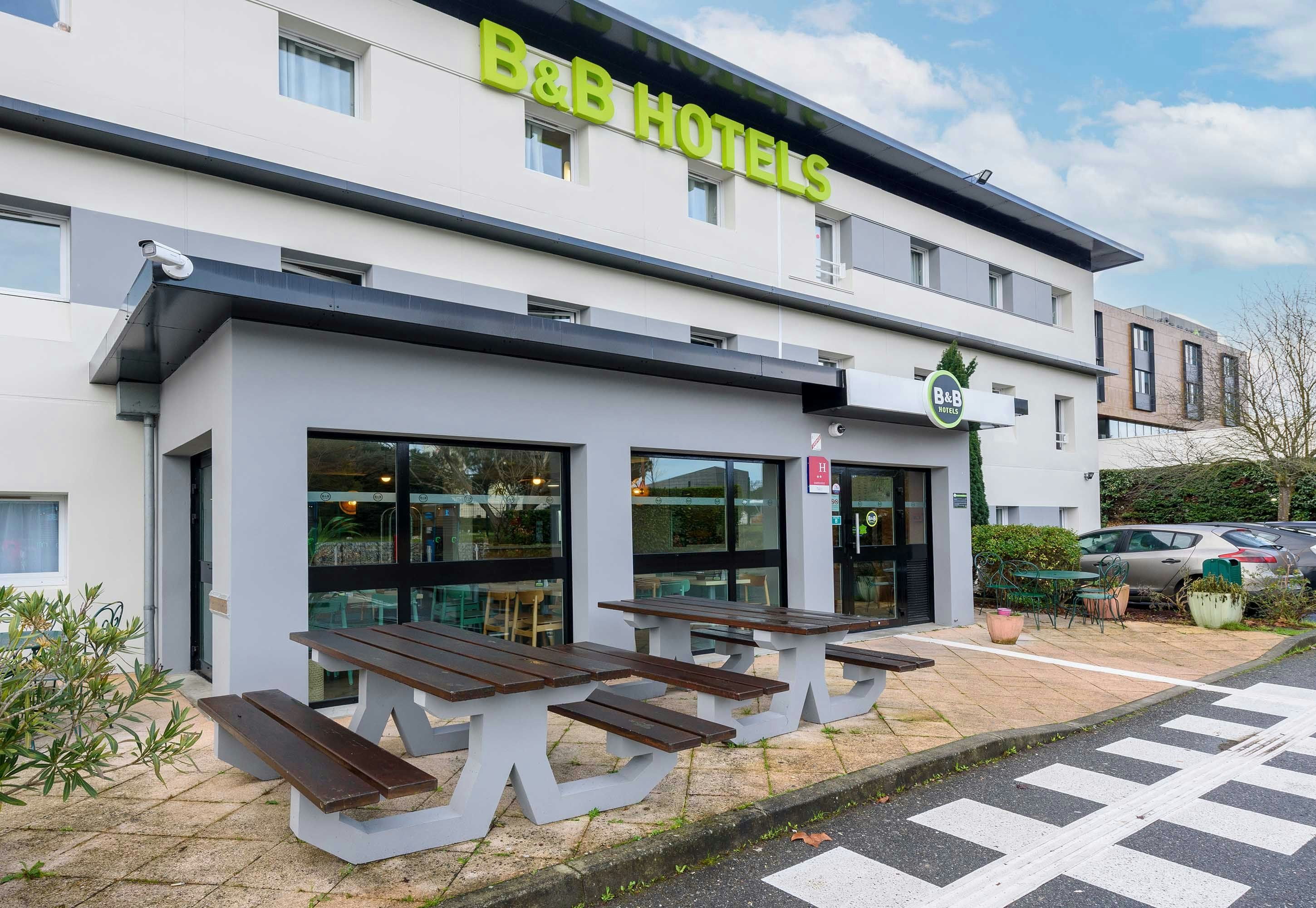 B&B HOTEL Toulouse Cite de l Espace Hurel in TOULOUSE