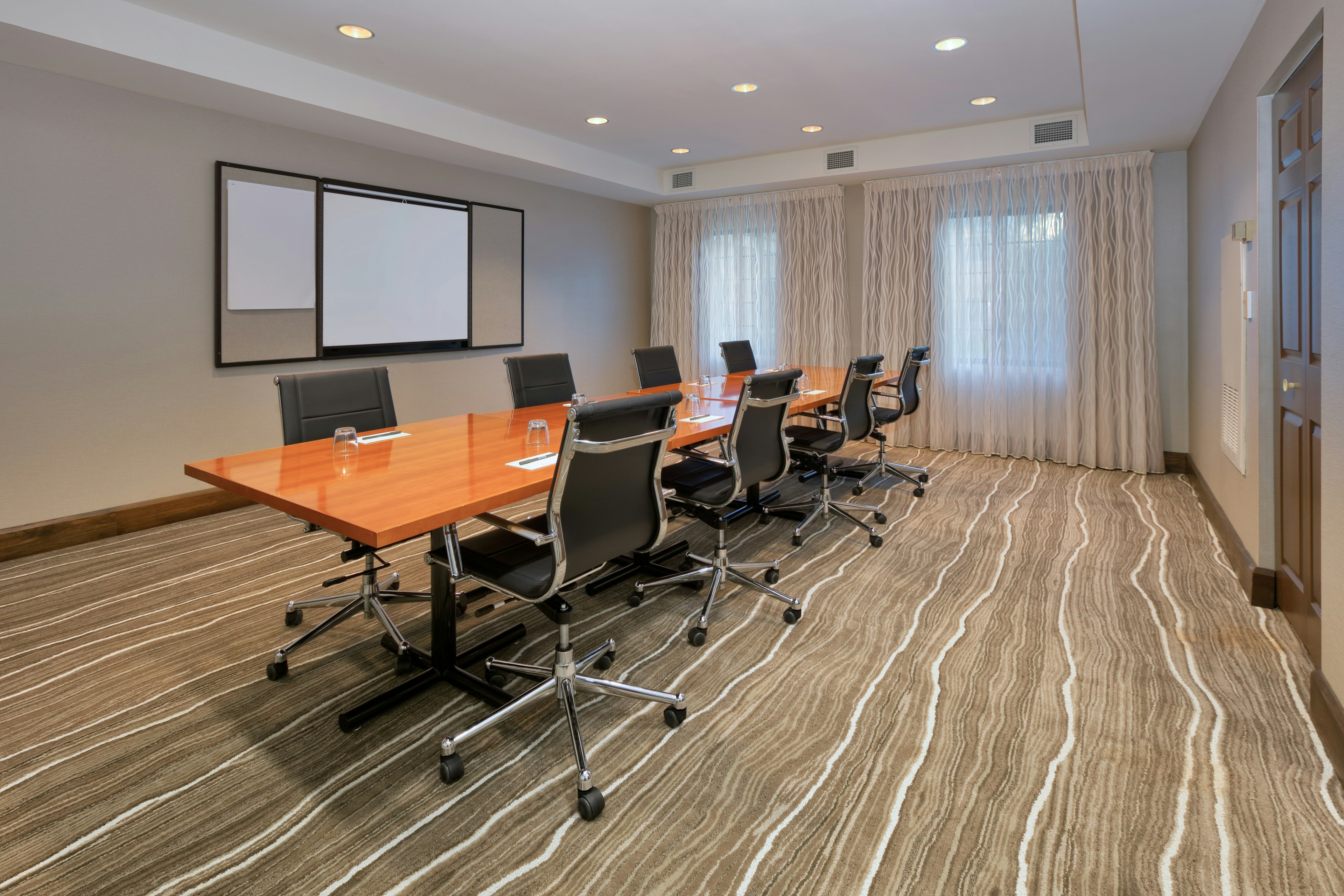Staybridge Suites Corning 53/66
