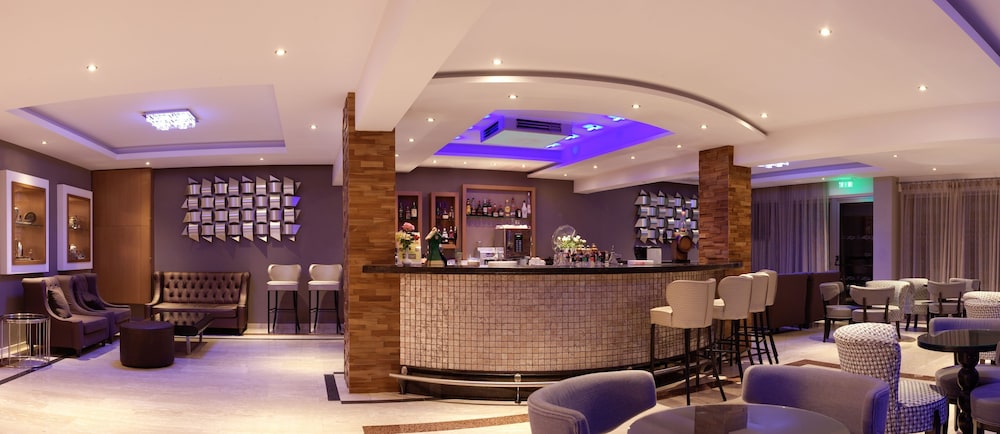 Asterias Beach Hotel 52/62