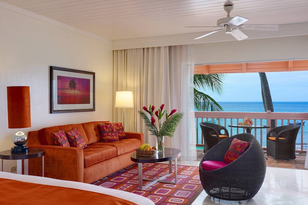 Crystal Cove by Elegant Hotels - All-Inclusive 28/50
