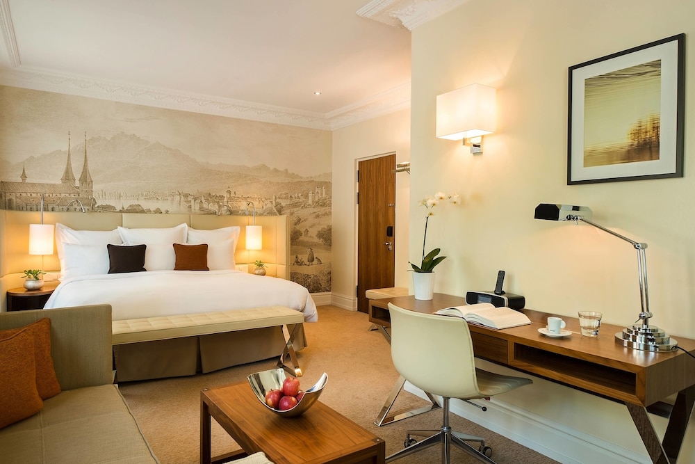 Renaissance Lucerne Hotel 35/43