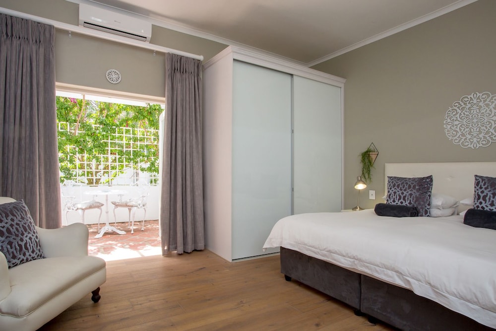 Summerwood Guest House 7/44