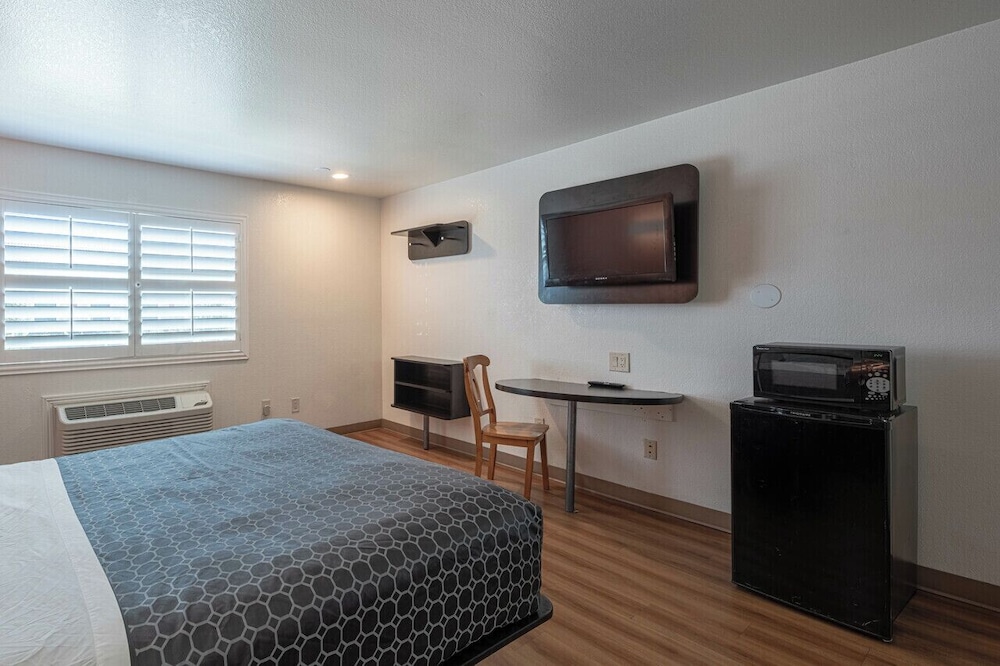 Motel 6 Castroville - Monterey 20/40