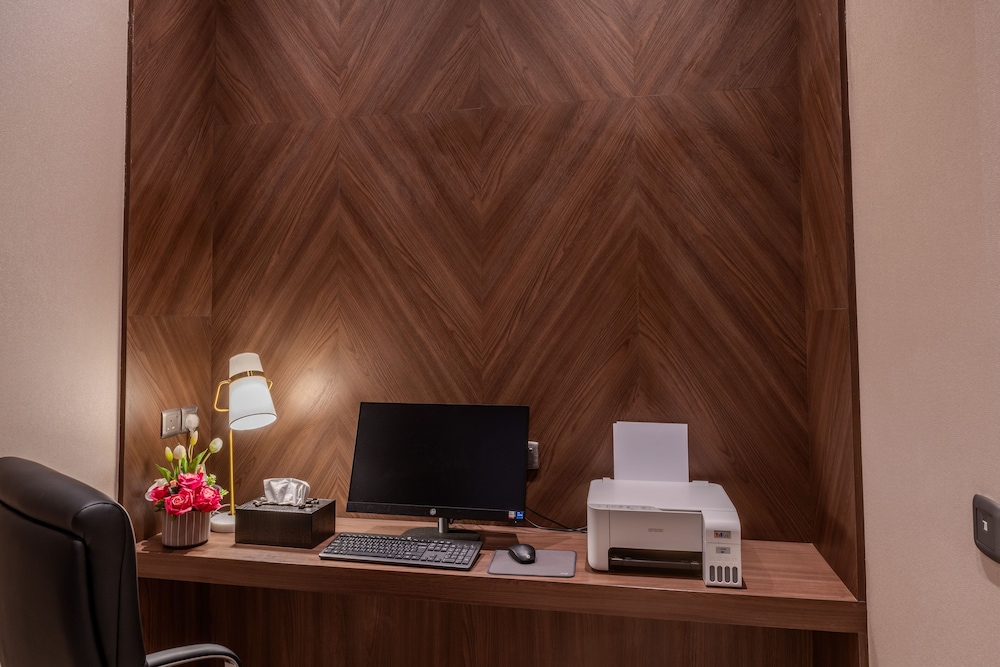 فندق ليلك بارك(Lilac Park Neom Highway Hotel Ex Lilac Park Hotel) 135/149