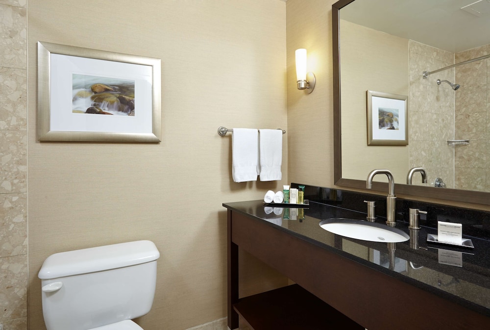 Hilton Saint John 52/72