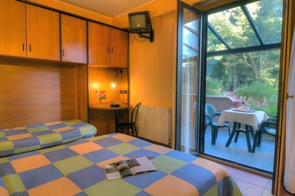 Room, Double Bed, Balcony