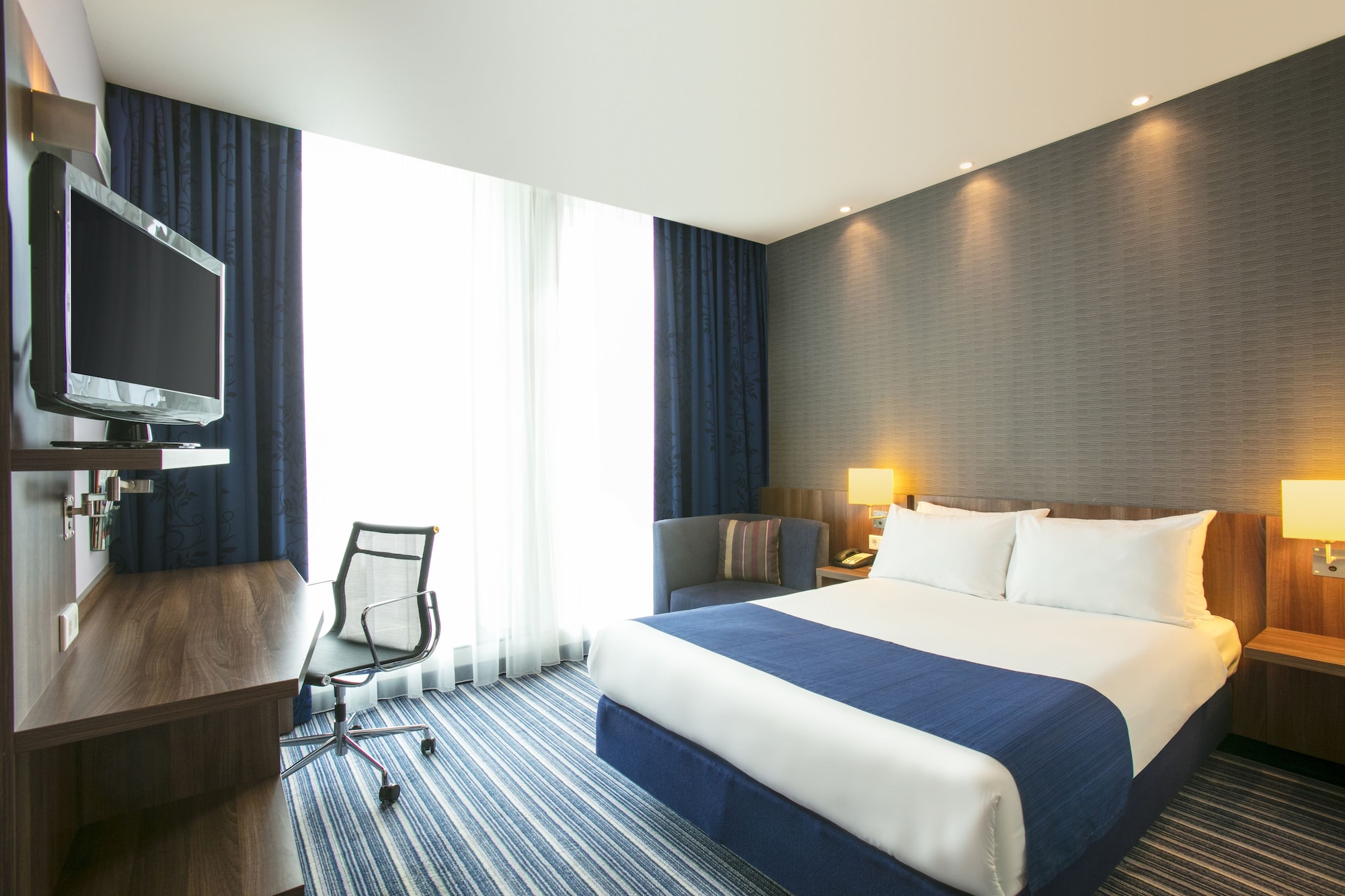 STANDARD, DOUBLE BED, DELFTSESTRAAT SIDE