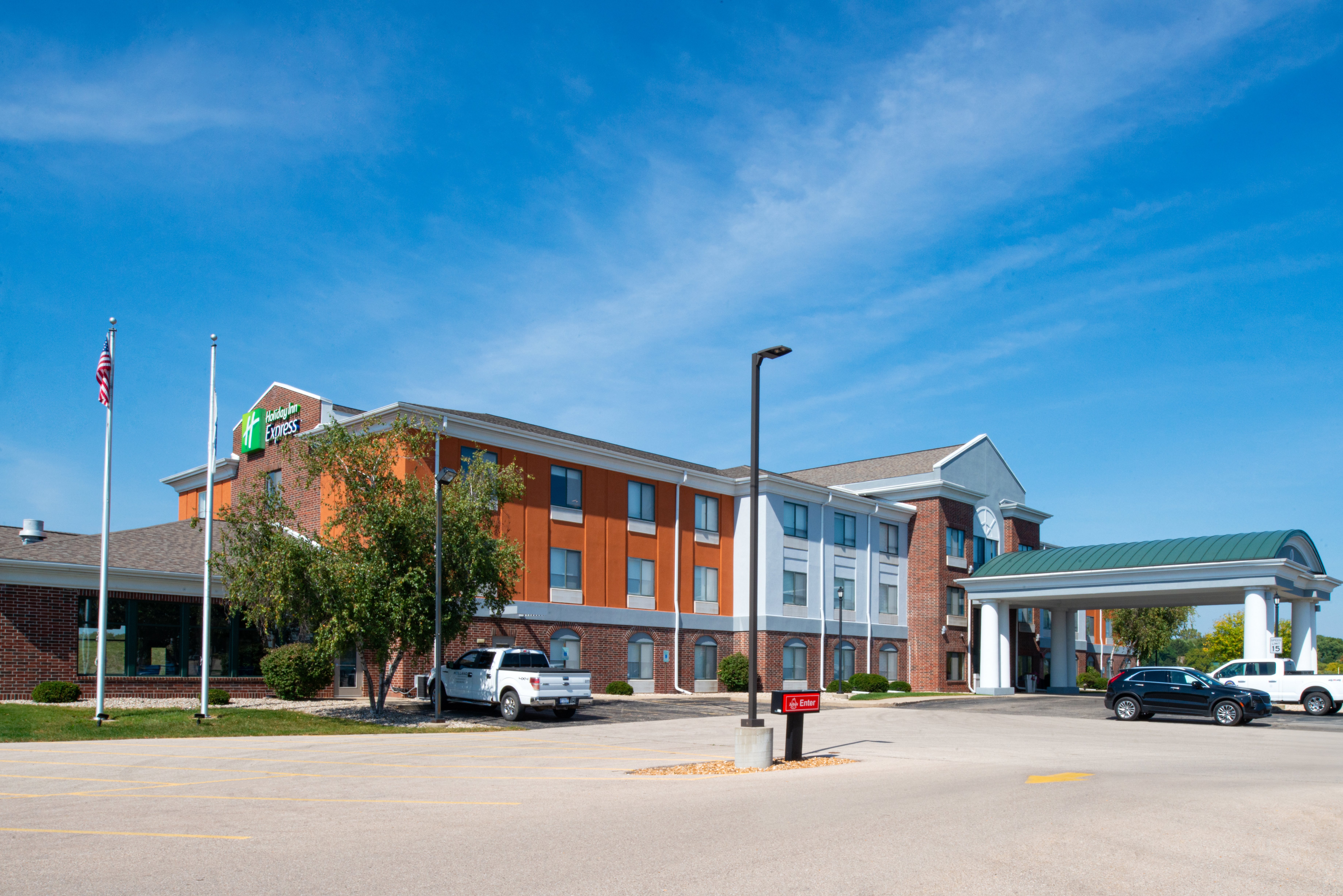 Holiday Inn Express Hotel Suites Fort Atkinson 74/74