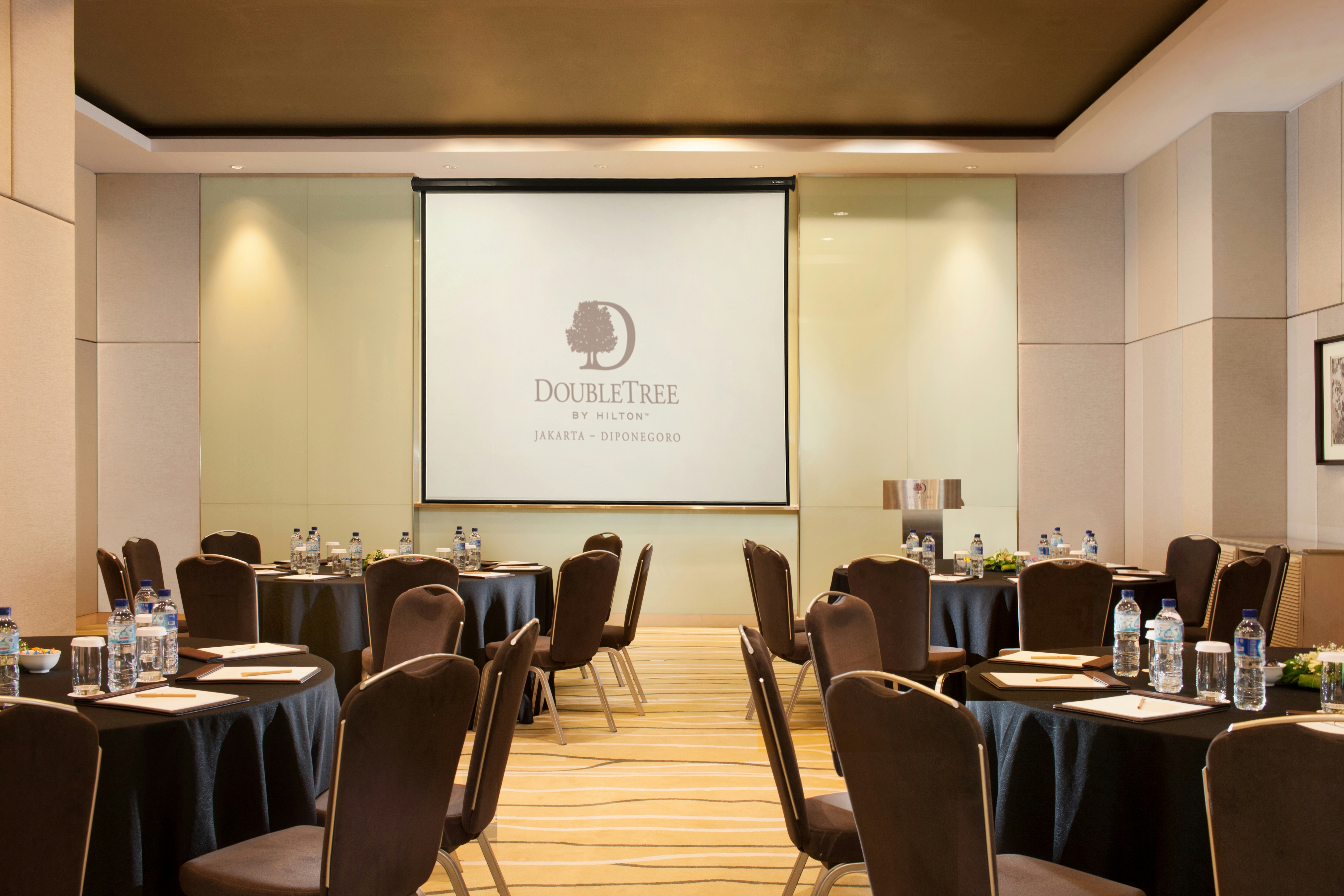 DoubleTree by Hilton Hotel Jakarta - Diponegoro 47/54