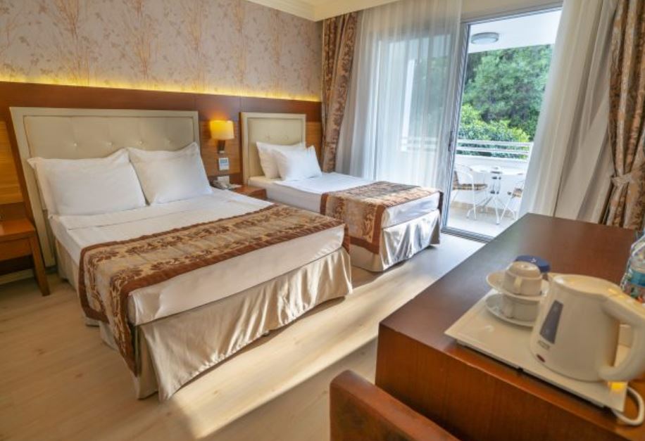 Room, Single, Lateral Side Sea View