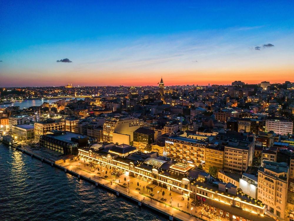 Novotel Istanbul Bosphorus Hotel 66/71