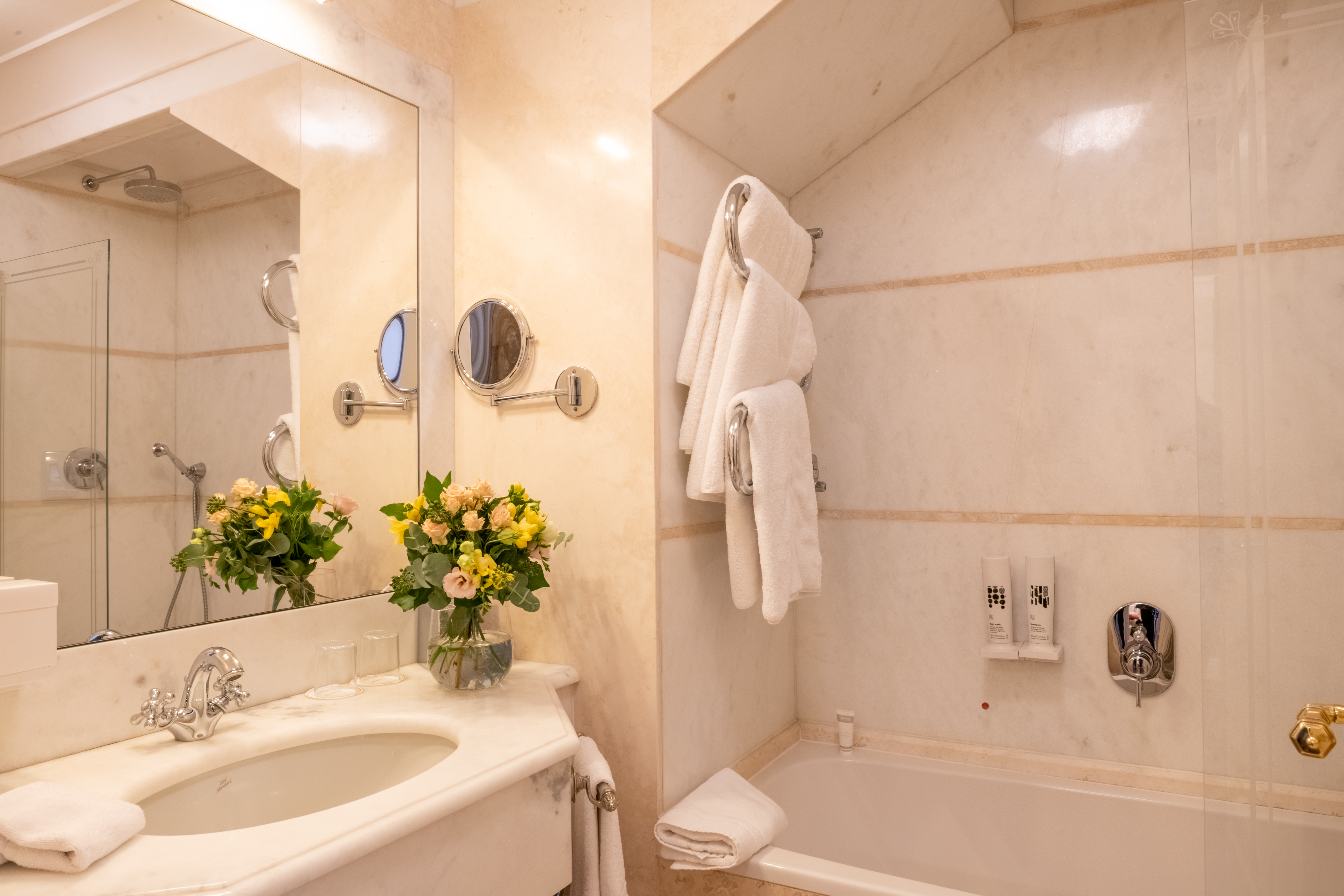 Suite, Double Bed, Grand Hotel Continental Starhotels 7/7
