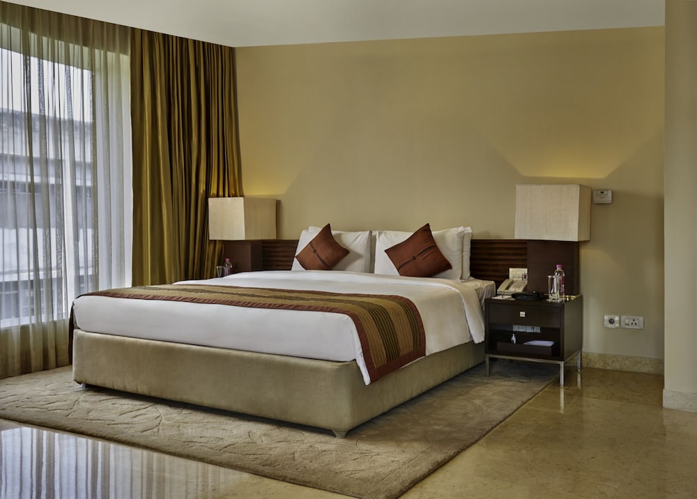 PREMIUM, KING BED