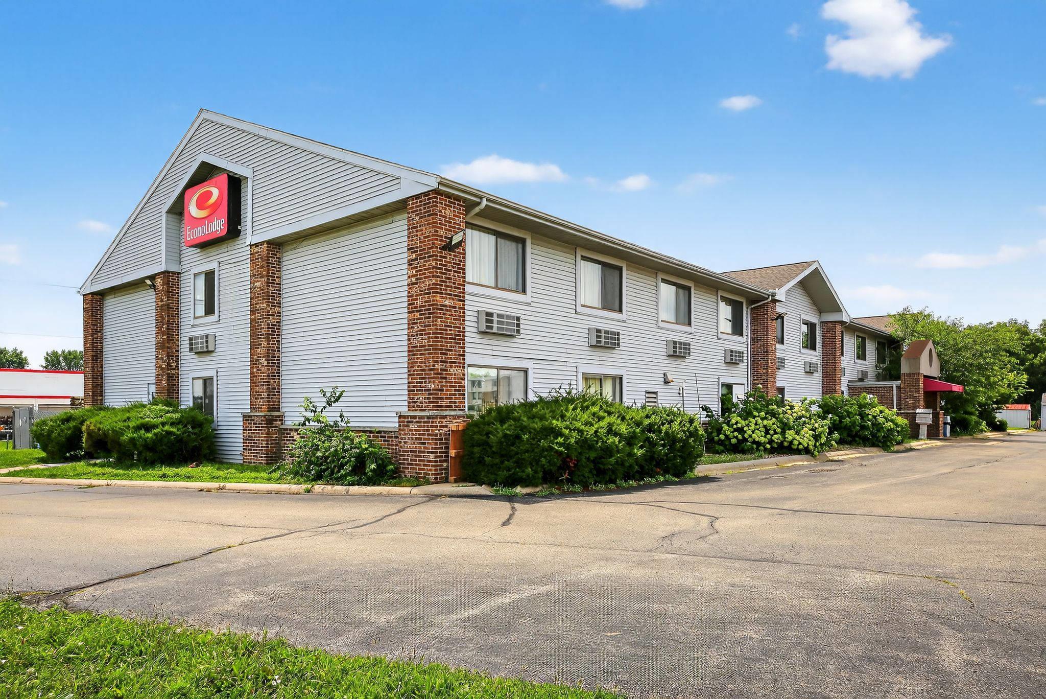 Econo Lodge Princeton 2/43