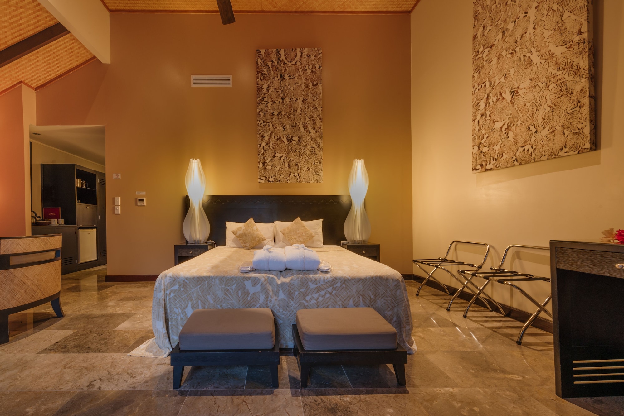 Courtyard Pool Suite