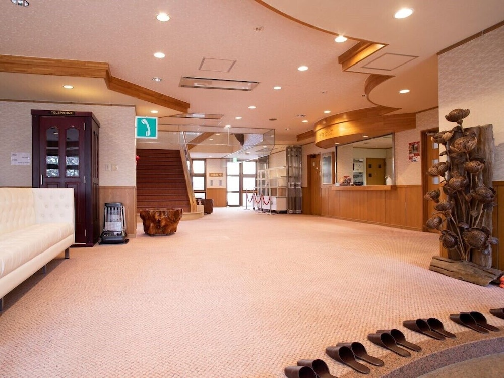 Lake Side Nikko Hotel 5/68