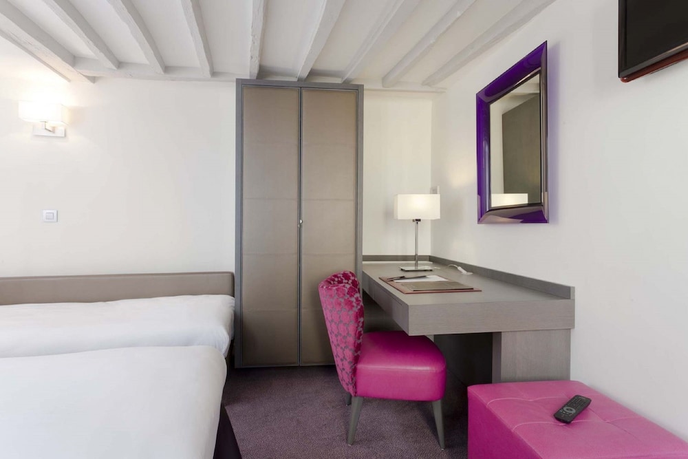 Massena Hotel 29/32