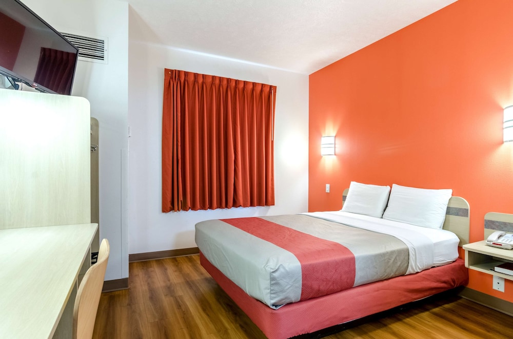 Motel 6 Kearney, NE 12/54