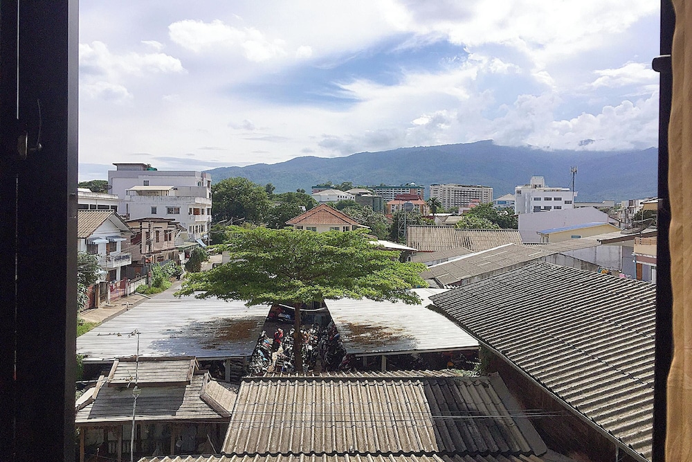Chor Chang House 80/87