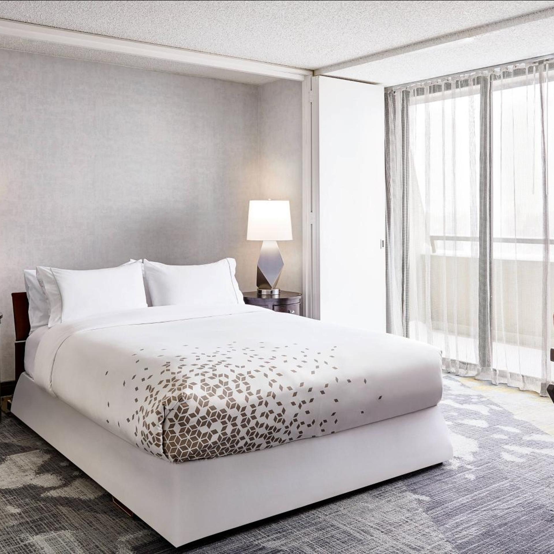 Hospitality, Suite, Club Lounge Access